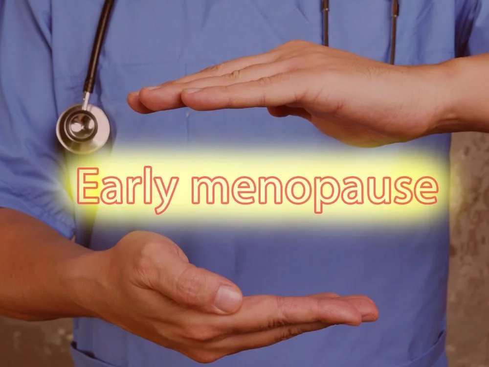 Menopauza precoce: cauze, simptome, tratament