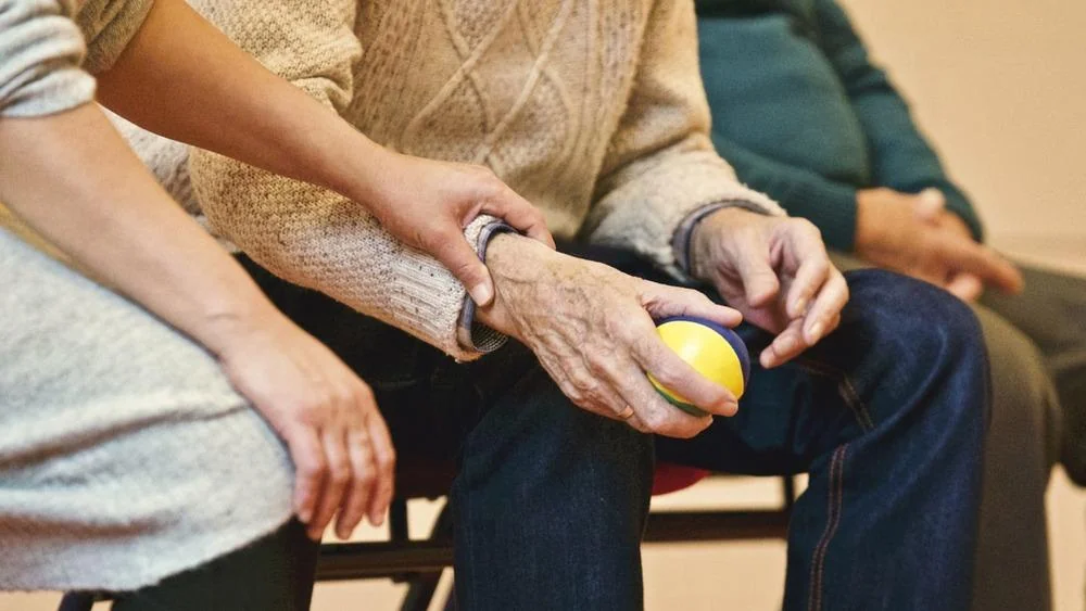 Artrita reumatoida: cauze, simptome si tratament