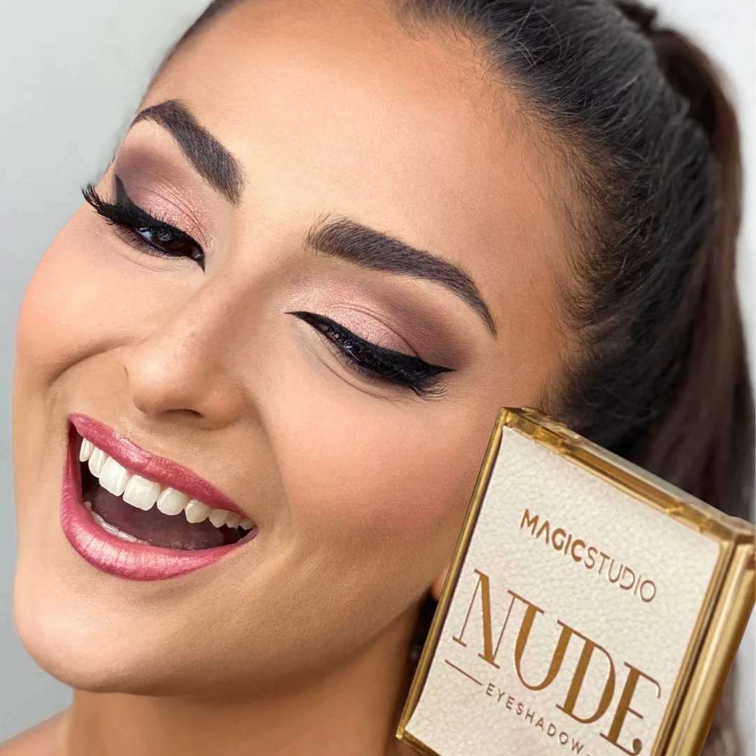 Paleta de farduri pentru pleoape cu 9 culori Very Nude 24138, 9g, Magic Studio 